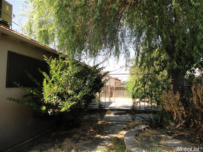 3305 Moonview Dr, Ceres, CA 95307 photo 11