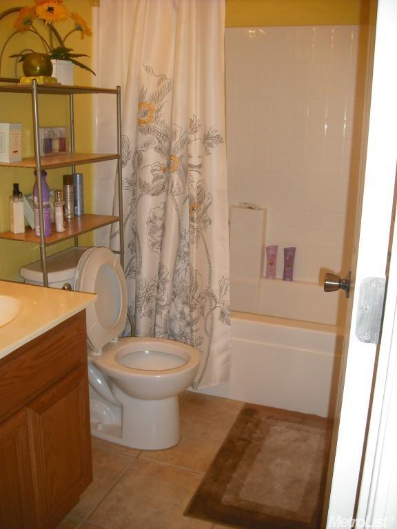 330 Crescent Moon Dr, Lathrop, CA 95330 photo 14