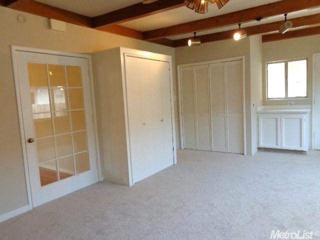907 Helms Ln, Modesto, CA 95350 photo 6