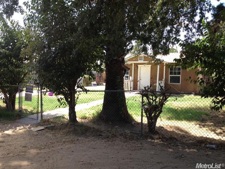 1731 Olympia St, Modesto, CA 95358 photo 2