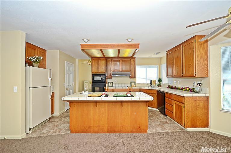 220 Mount Oso Ave, Tracy, CA 95376 photo 10