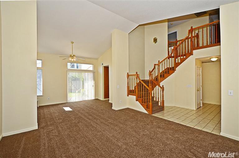 220 Mount Oso Ave, Tracy, CA 95376 photo 4