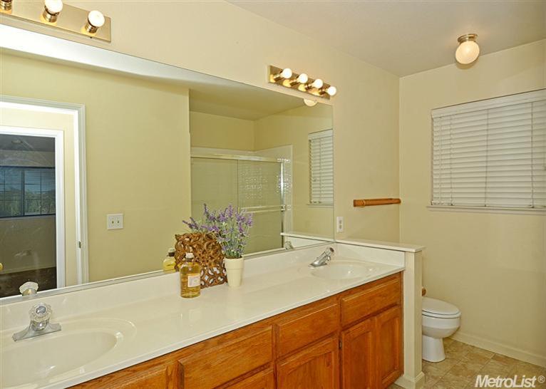 220 Mount Oso Ave, Tracy, CA 95376 photo 13