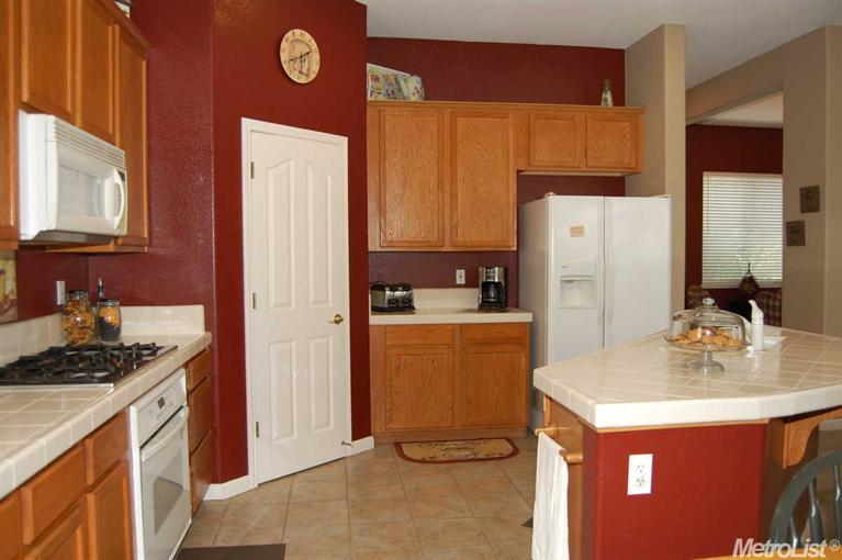 534 Bob Way, Ripon, CA 95366 photo 10
