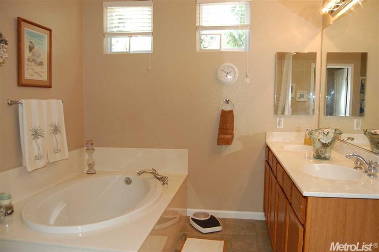 534 Bob Way, Ripon, CA 95366 photo 12