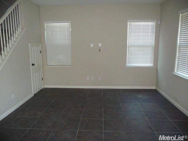 1470 Summerwind Ln, Manteca, CA 95337 photo 4