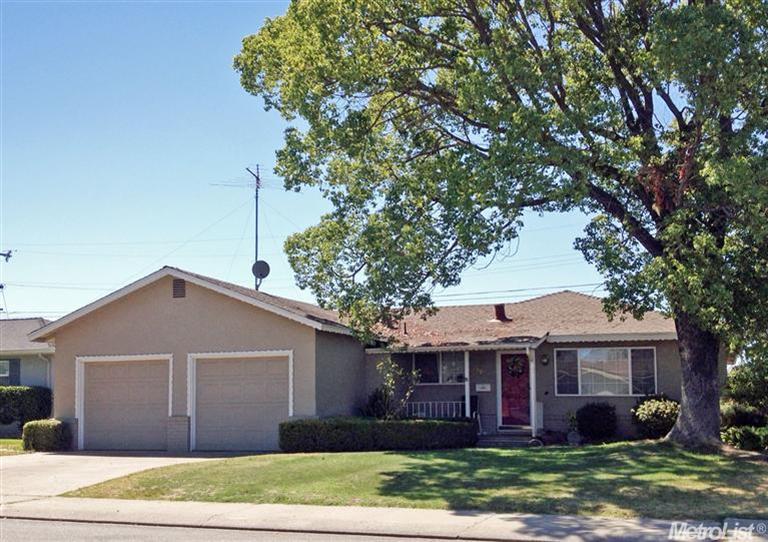 1214 Cooper Dr, Manteca, CA 95336 photo 1