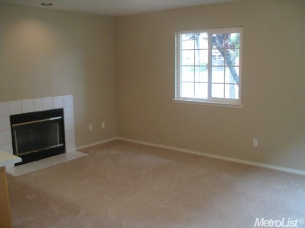 444 E Golf Cir, Manteca, CA 95337 photo 5