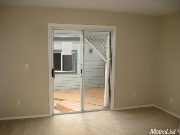 444 E Golf Cir, Manteca, CA 95337 photo 7