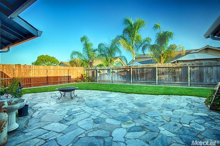 422 Lancaster Dr, Manteca, CA 95336 photo 5