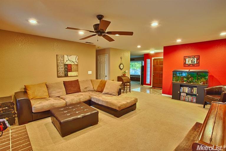 422 Lancaster Dr, Manteca, CA 95336 photo 7