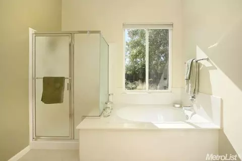 2502 Dali Pl, Davis, CA 95618 photo 10