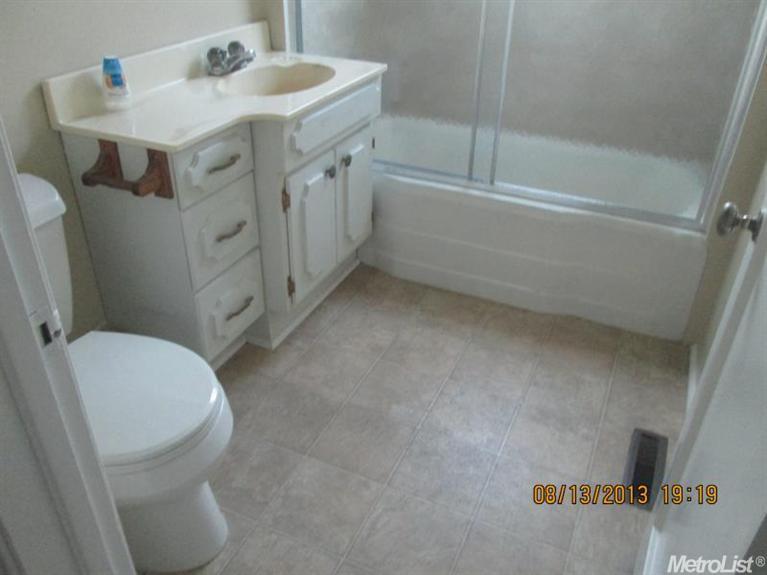 529 Esgar, Modesto, CA 95350 photo 4