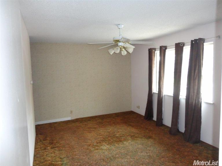 4744 Rustic Rd, Fair Oaks, CA 95628 photo 9