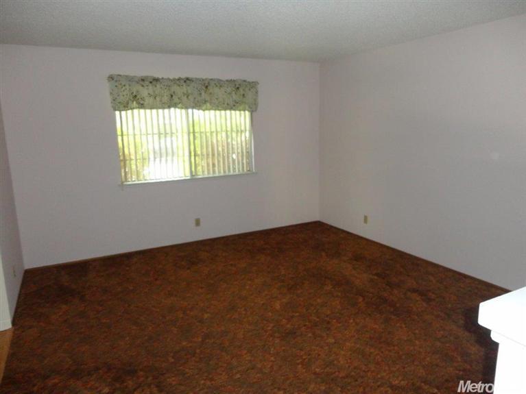 4744 Rustic Rd, Fair Oaks, CA 95628 photo 8
