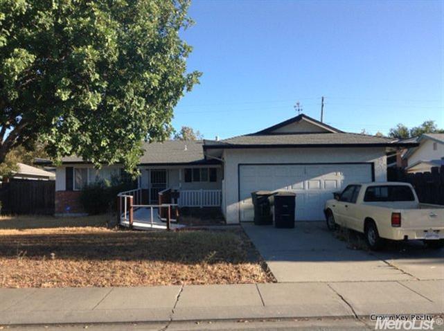 138 Laguna Dr, Tracy, CA 95376 photo 1