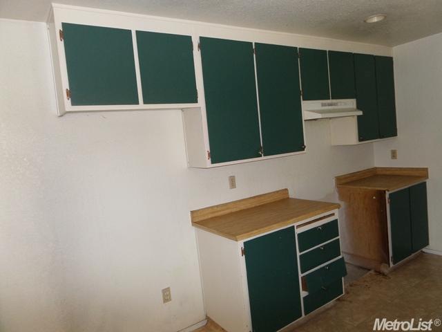 628 Walnut Ave, Patterson, CA 95363 photo 3