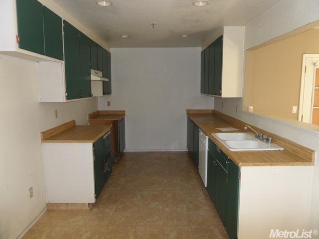 628 Walnut Ave, Patterson, CA 95363 photo 9