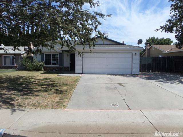 628 Walnut Ave, Patterson, CA 95363 photo 1