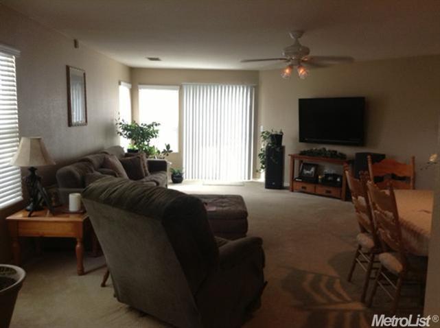 1104 Kestrel Dr, Patterson, CA 95363 photo 2