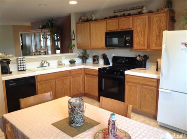 1104 Kestrel Dr, Patterson, CA 95363 photo 4