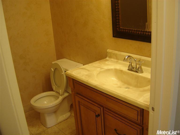 3908 Amigo Dr, Modesto, CA 95356 photo 5