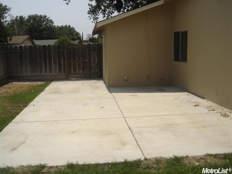 3908 Amigo Dr, Modesto, CA 95356 photo 6