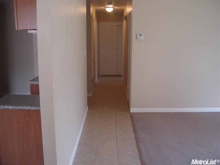 3908 Amigo Dr, Modesto, CA 95356 photo 4