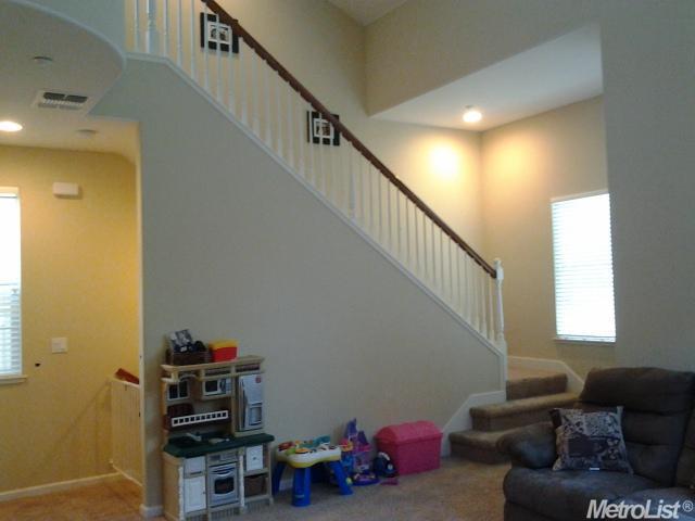 1143 Terry Ln, Tracy, CA 95376 photo 8