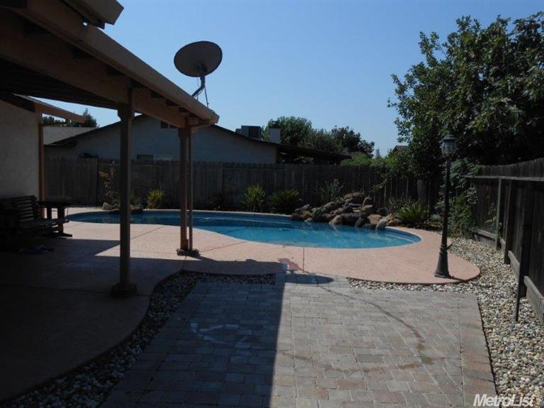 1005 Canyon Ct, Modesto, CA 95351 photo 7
