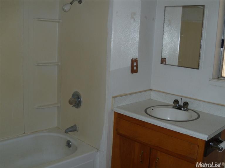 119 2nd St, Galt, CA 95632 photo 12