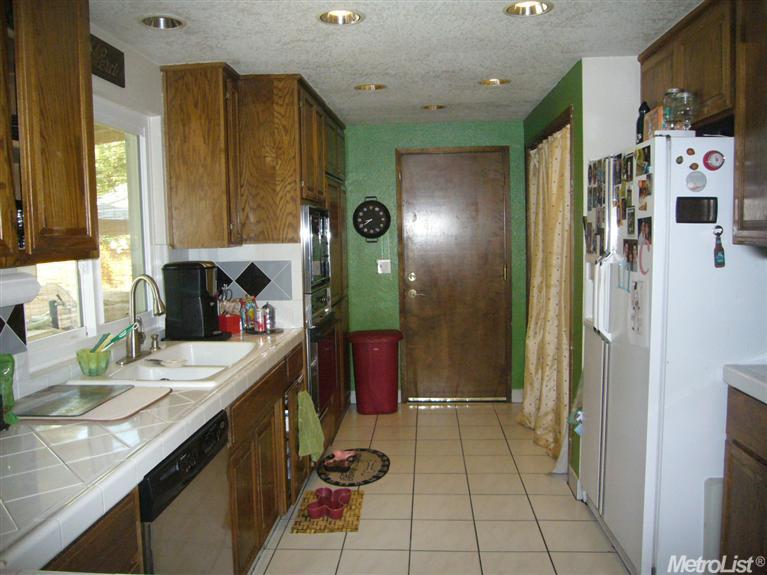 2108 Shaddox Ave, Modesto, CA 95358 photo 4