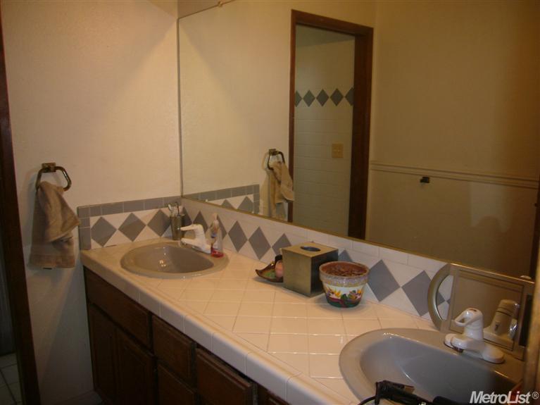 2108 Shaddox Ave, Modesto, CA 95358 photo 10