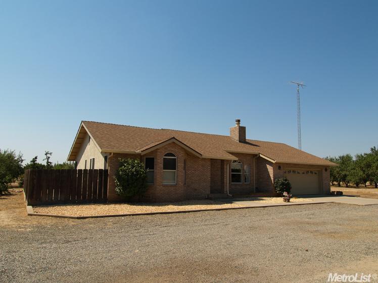 2022 Costner Rd, Modesto, CA 95356 photo 2