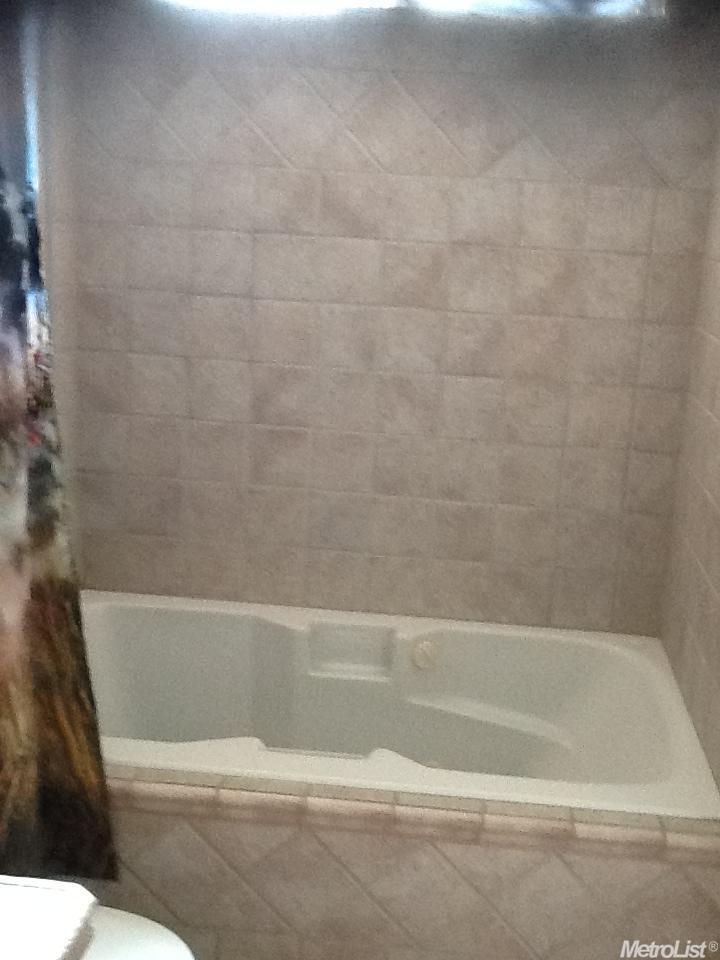 1404 Silverado Dr, Modesto, CA 95356 photo 3
