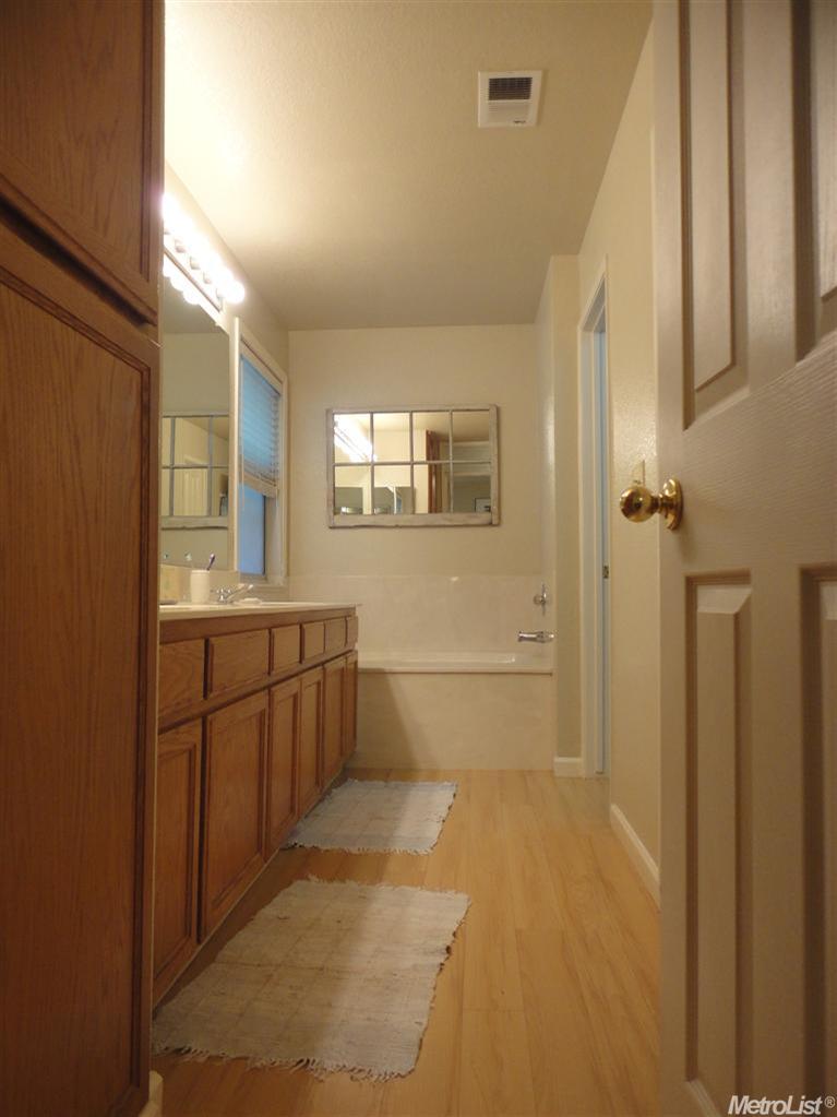 1528 Joett, Turlock, CA 95380 photo 13