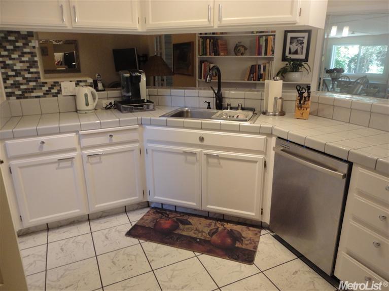 1528 Joett, Turlock, CA 95380 photo 10