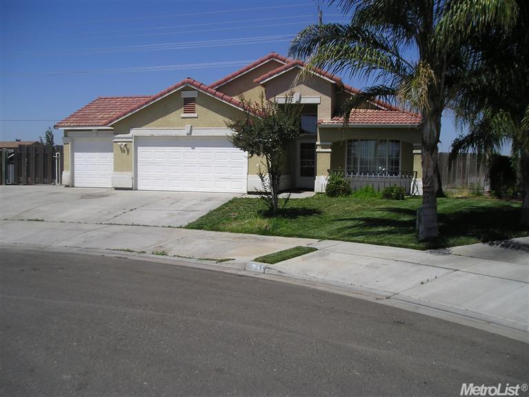 700 Madrid Ct, Ceres, CA 95307 photo 1