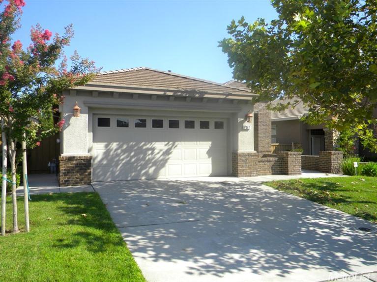 2067 Horseshoe Glen Cir, Folsom, CA 95630 photo 1