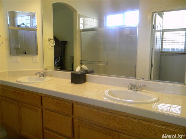 2067 Horseshoe Glen Cir, Folsom, CA 95630 photo 15