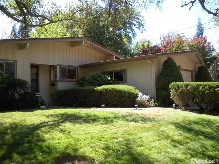 6342 Dorchester Ct, Carmichael, CA 95608 photo 2