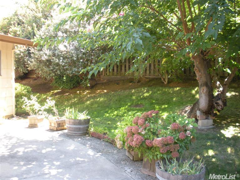 6342 Dorchester Ct, Carmichael, CA 95608 photo 16