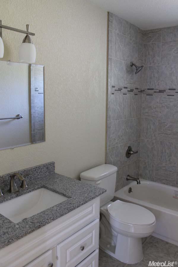 5235 Schuyler Dr, Carmichael, CA 95608 photo 9