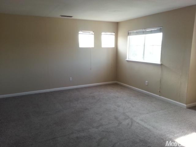822 Moonbeam Way, Turlock, CA 95382 photo 4