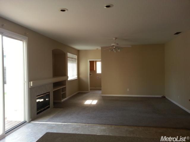 822 Moonbeam Way, Turlock, CA 95382 photo 3