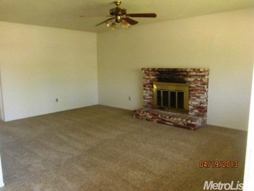 1336 Allen Dr, Modesto, CA 95350 photo 4