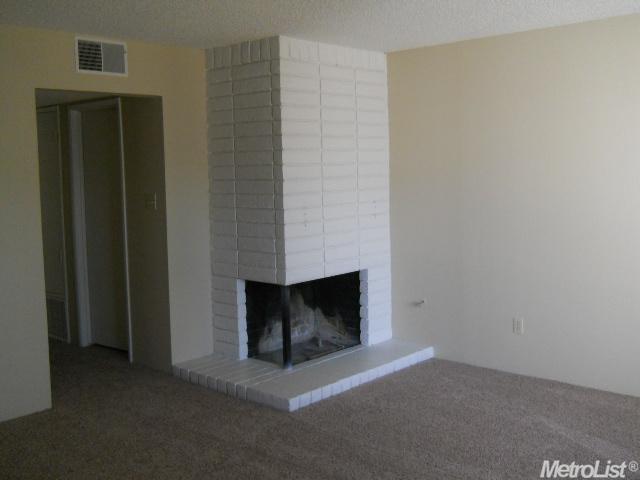 2720 Barcelona, Modesto, CA 95354 photo 5