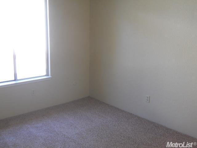 2720 Barcelona, Modesto, CA 95354 photo 6