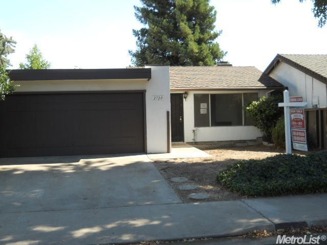 2720 Barcelona, Modesto, CA 95354 photo 1