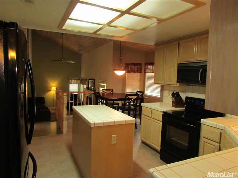 2817 Schiphol Ln, Modesto, CA 95356 photo 11